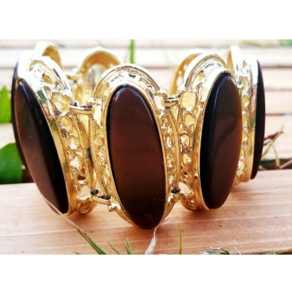 Vintage Oval Moonglow Rootbeer Lucite Bracelet